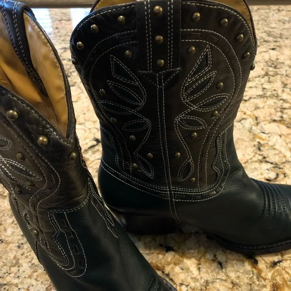 EUC COLE HAAN BRASS STUDDED LEATHER RARE & FABULOUS COWBOY BOOTS Shoes